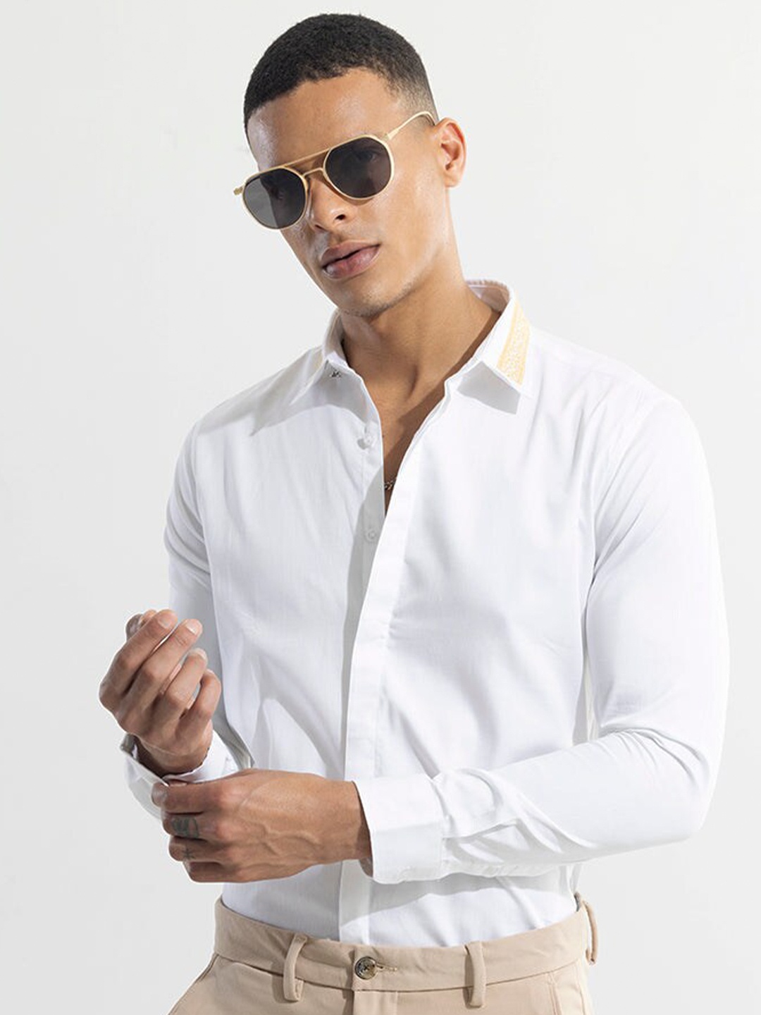 

Snitch Thread Work Spread Collar Classic Cotton Slim Fit Casual Shirt, White