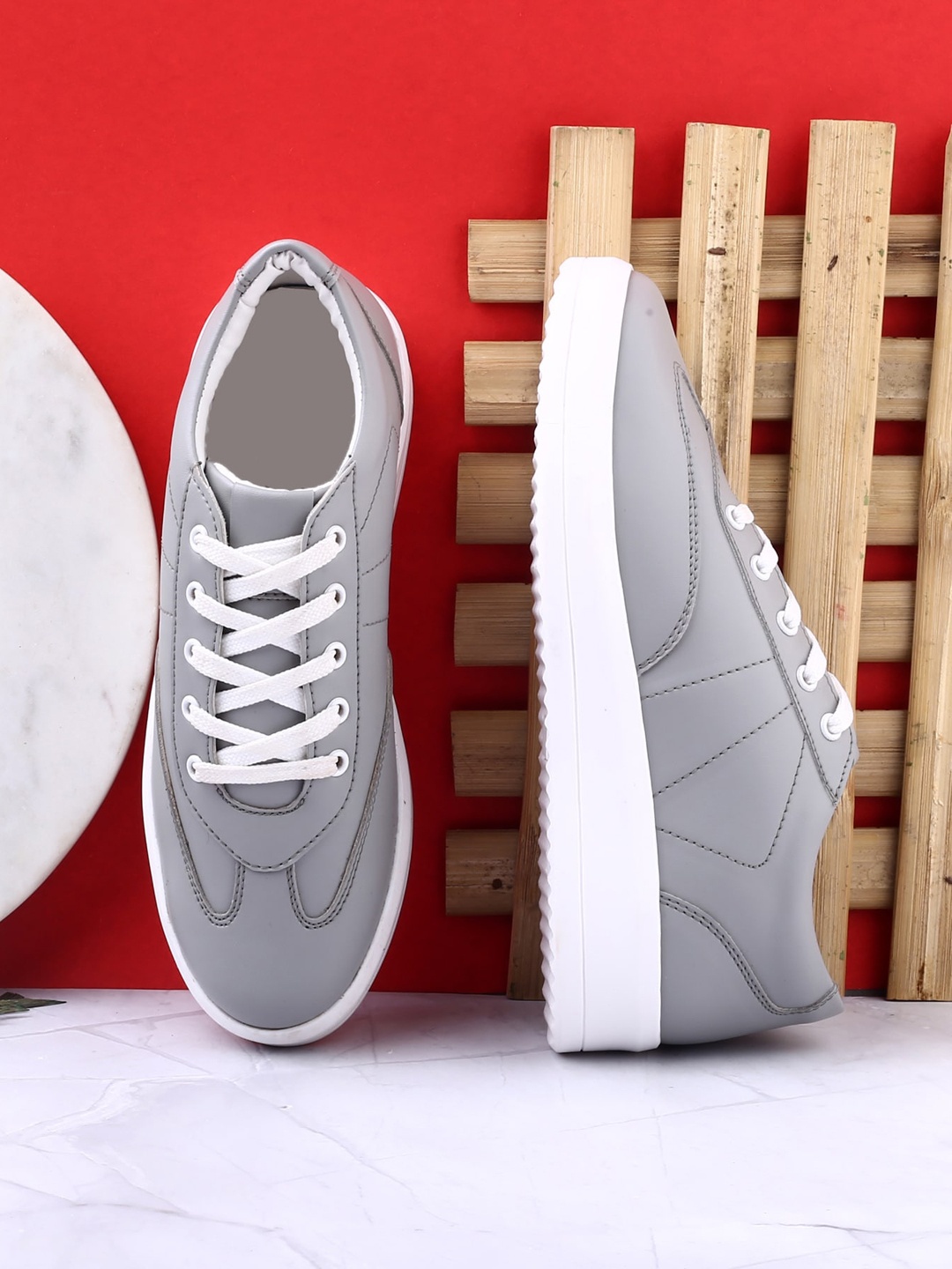 

The Roadster Lifestyle Co. Women Grey Lace Up Sneaker