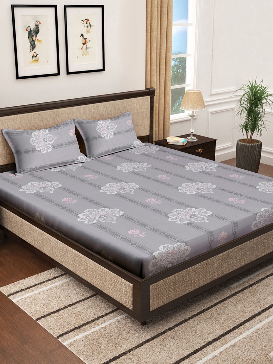 

KLOTTHE Grey & White Floral Printed 400 TC Double King Bedsheet with 2 Pillow Cover