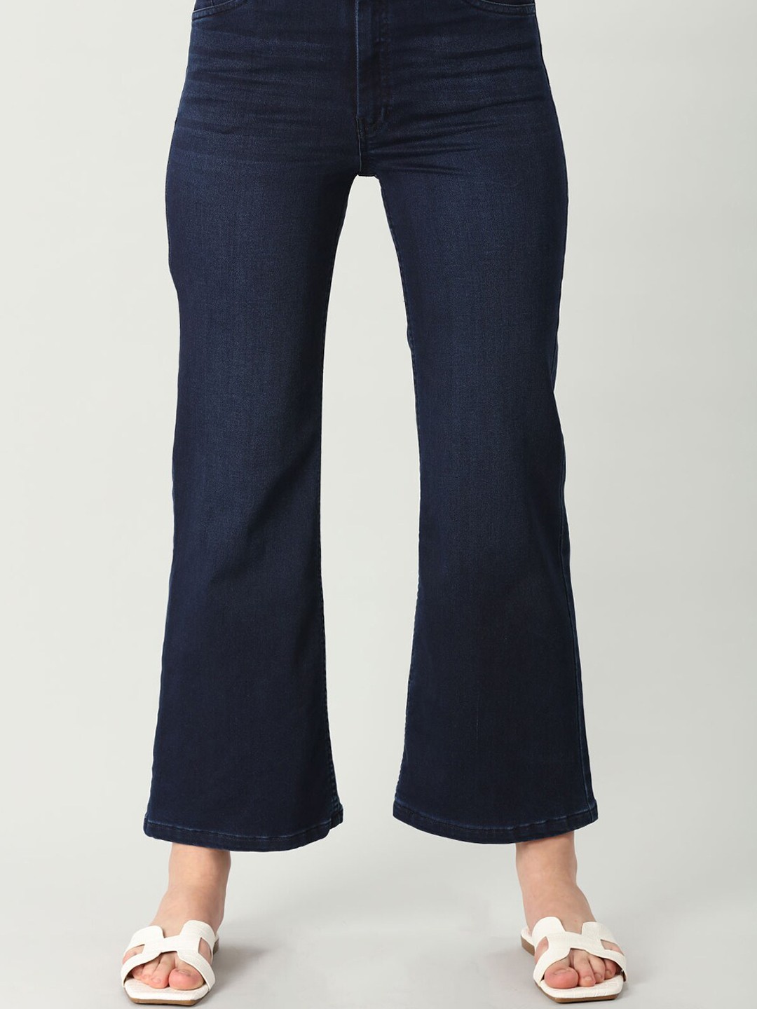 

Mustard Women Clean Look Bootcut Cotton Jeans, Blue