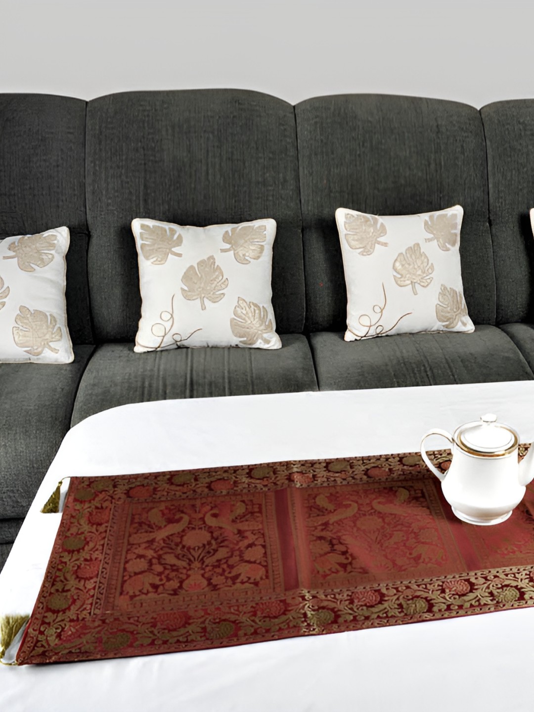 

Lal Haveli Maroon & Gold Toned Floral Printed Table Runner