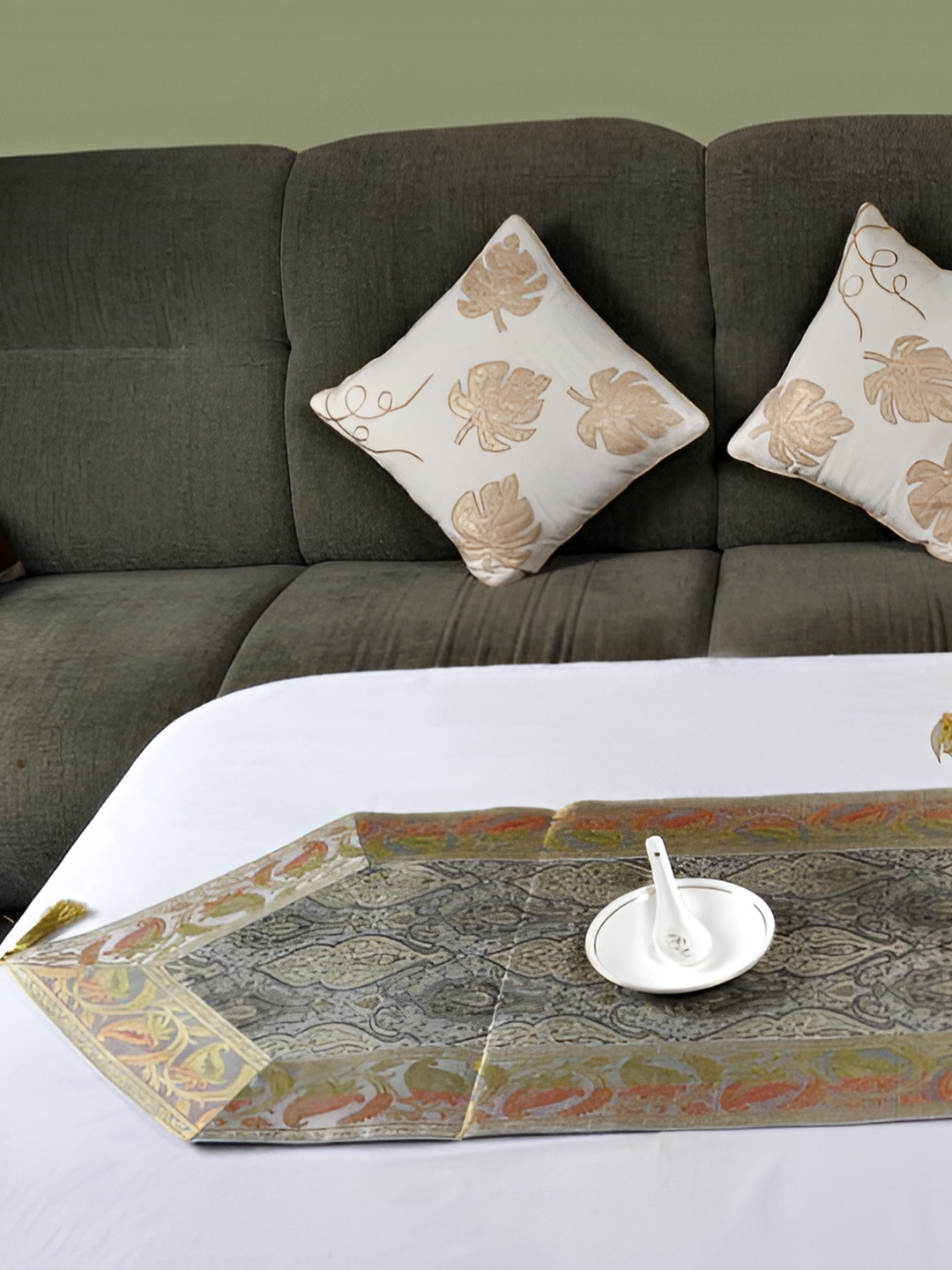 

Lal Haveli Grey & Gold Toned Floral Printed Table Runner