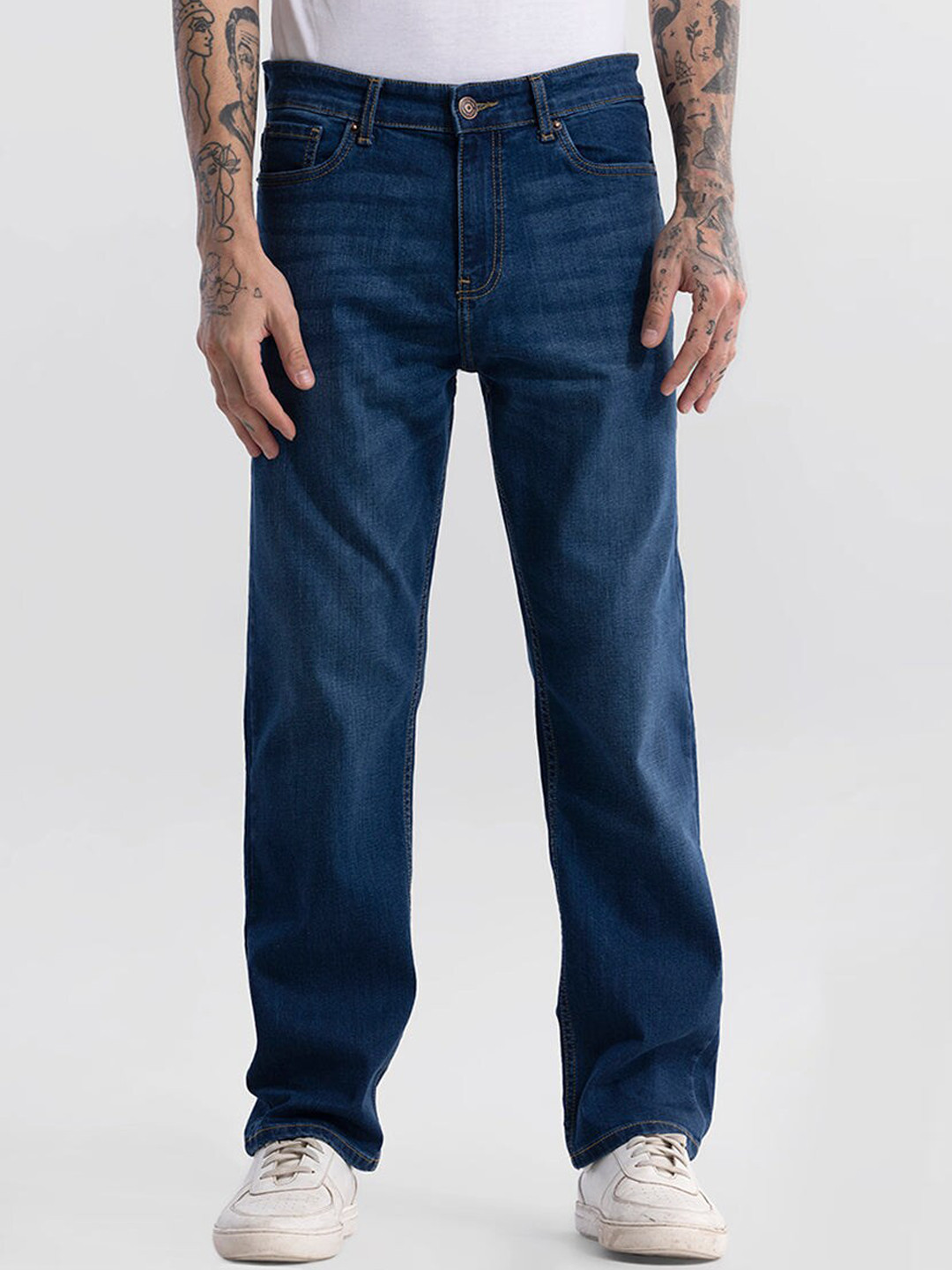 

Snitch Men Blue Comfort Fit Light Fade Cotton Jeans