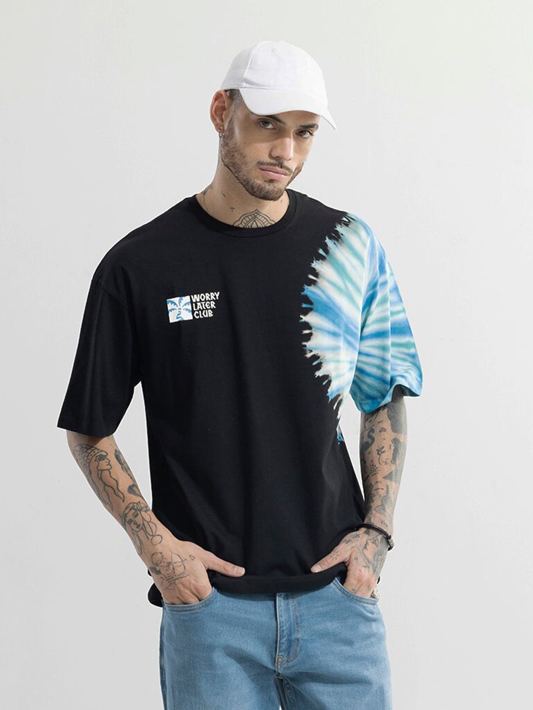 

Snitch Black Abstract Printed Drop-Shoulder Sleeves Oversized Cotton T-shirt