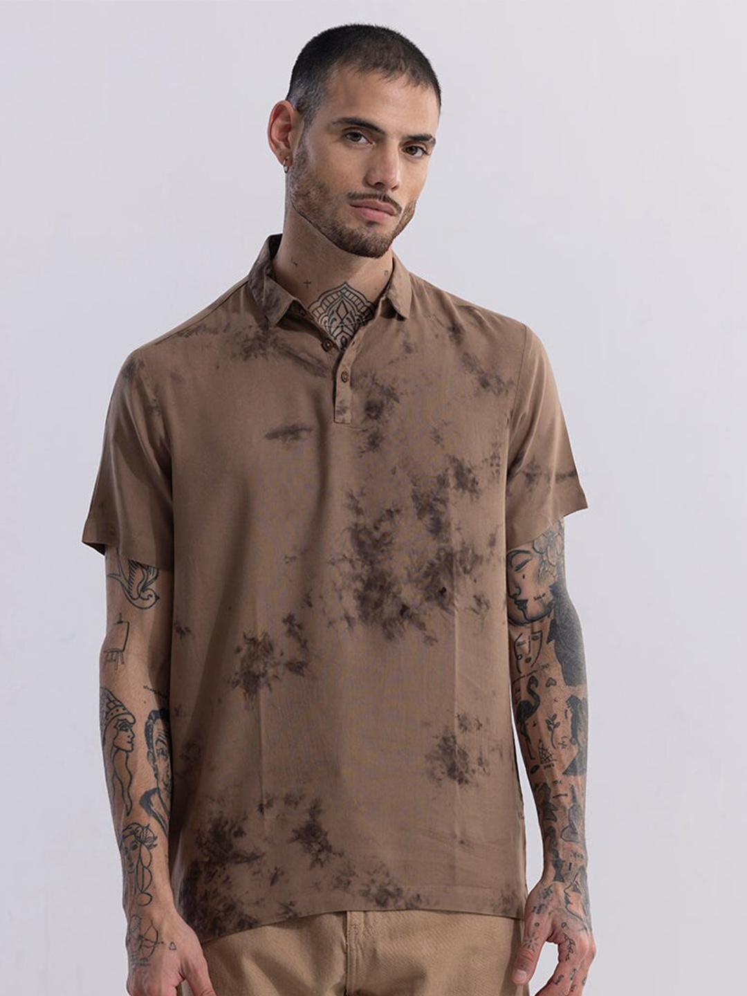 

Snitch Brown Tie and Dyed Polo Collar Slim Fit T-shirt