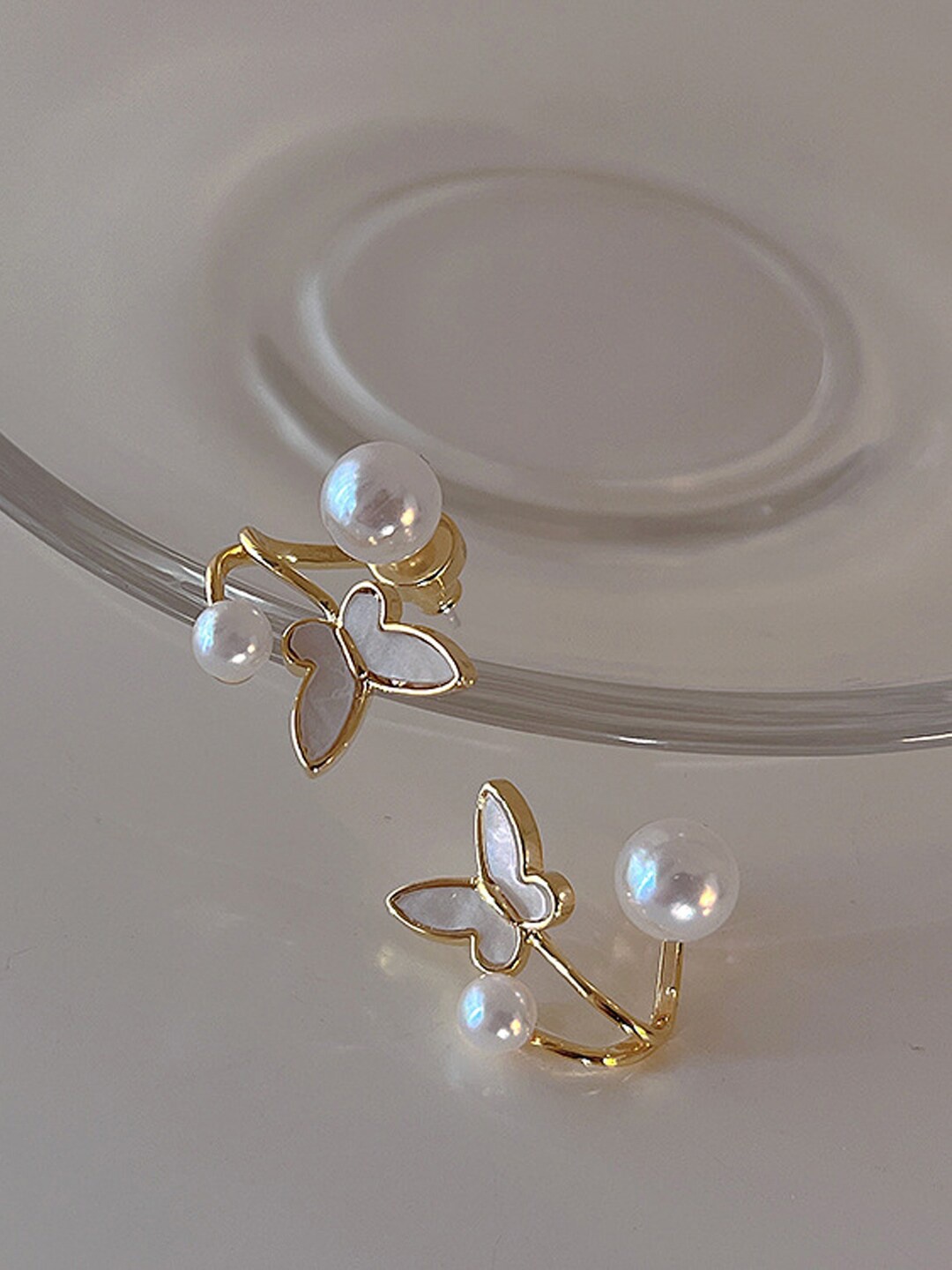 

FIMBUL Gold-Plated Stud Earrings, White