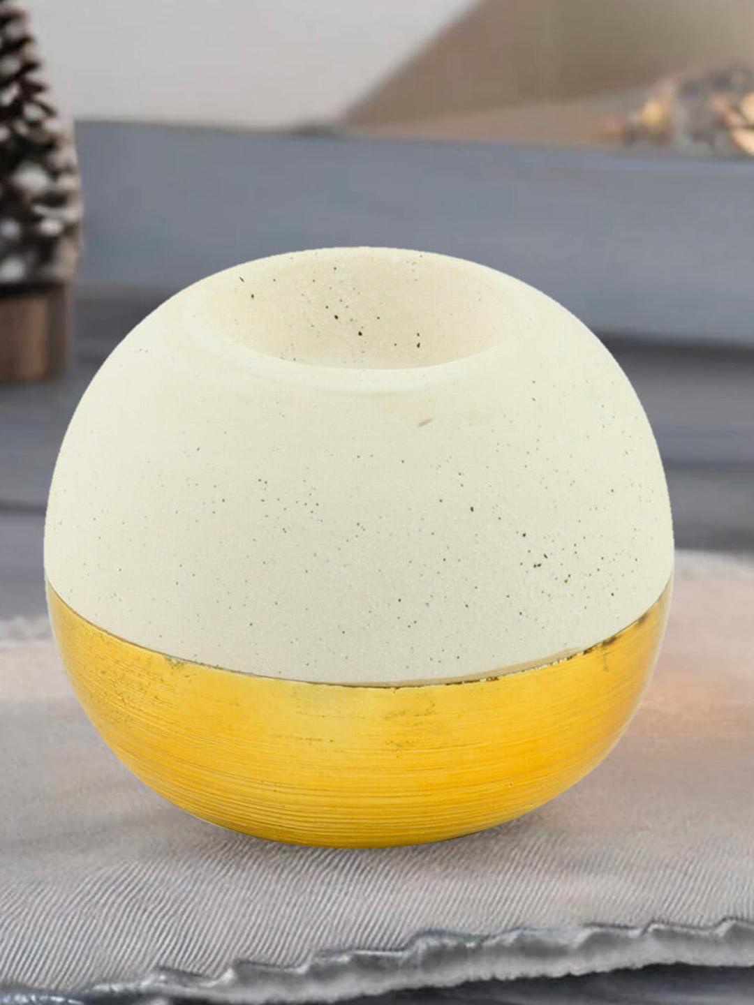 

Athome by Nilkamal Cream & Gold Toned Ceramic Decorative Glaze Round Candle Holder