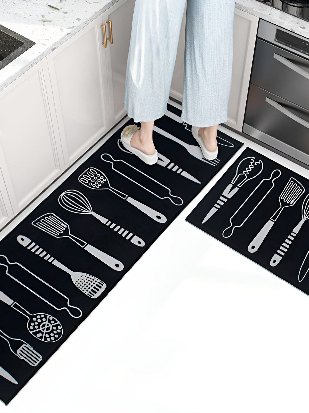 

HomeCloud Black & White 2 Pieces Graphic Anti Skid Kitchen Mats