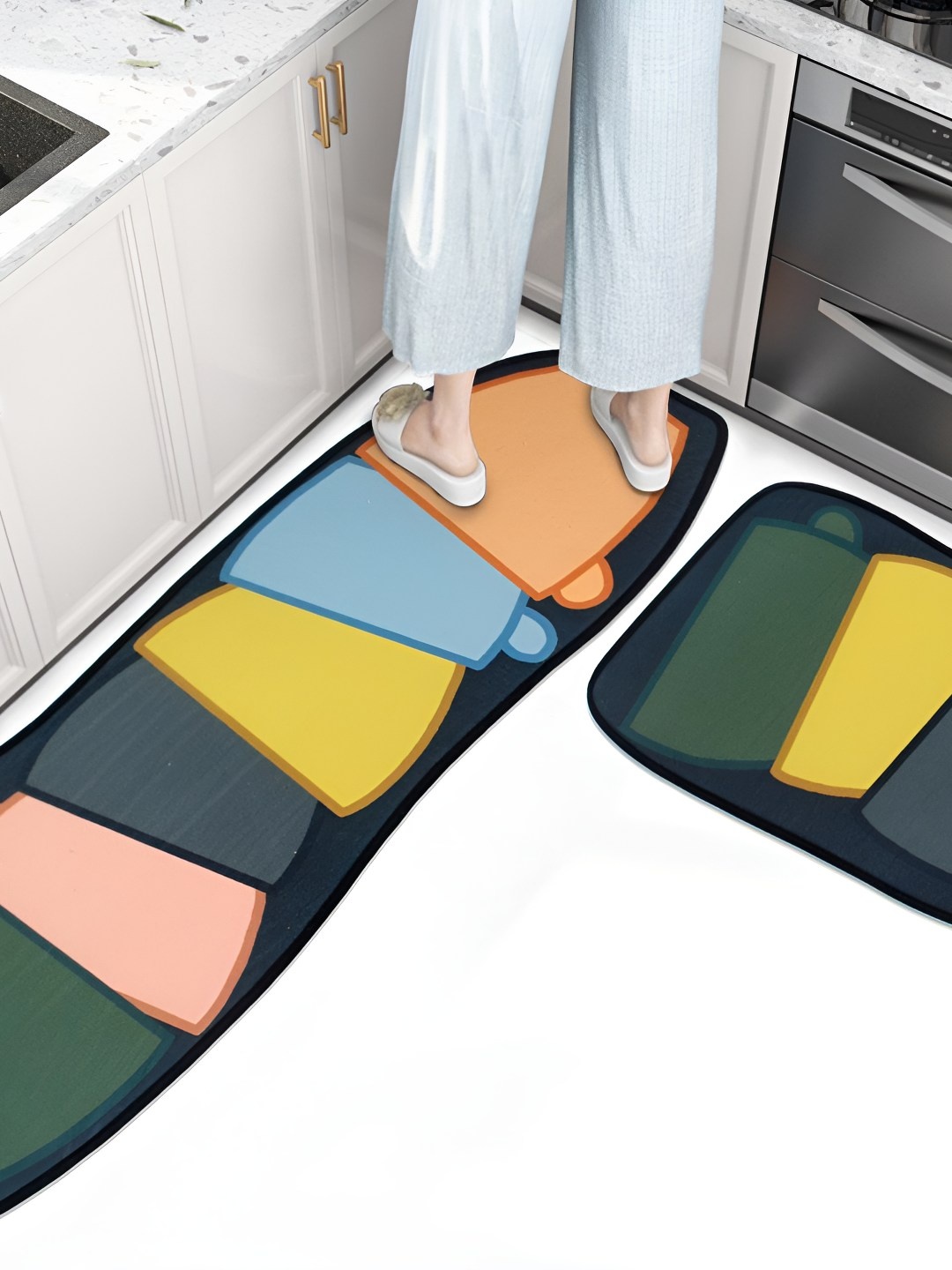 

HomeCloud Green & Yellow 2 Pieces Geometric Anti Skid Kitchen Mats