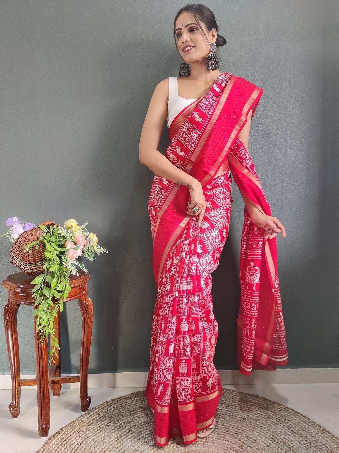 

ZILVIRA Warli Printed Silk Blend Designer Saree, Red