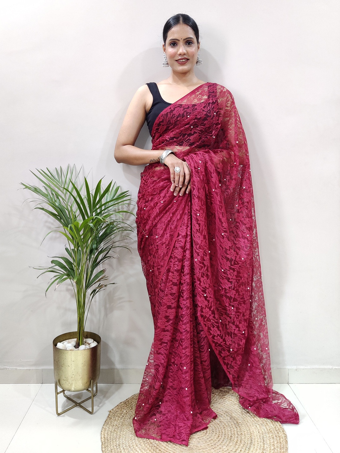 

ZILVIRA Woven Design Net Designer Banarasi Saree, Maroon