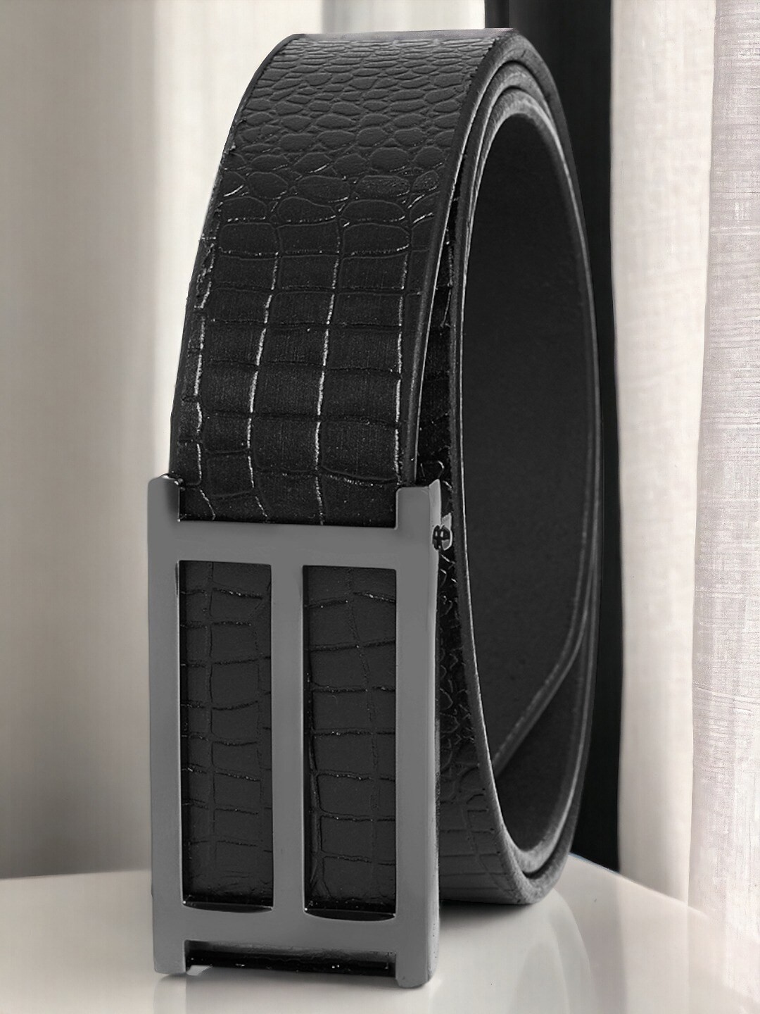 

WROGN Men Textured Leather Belt, Black