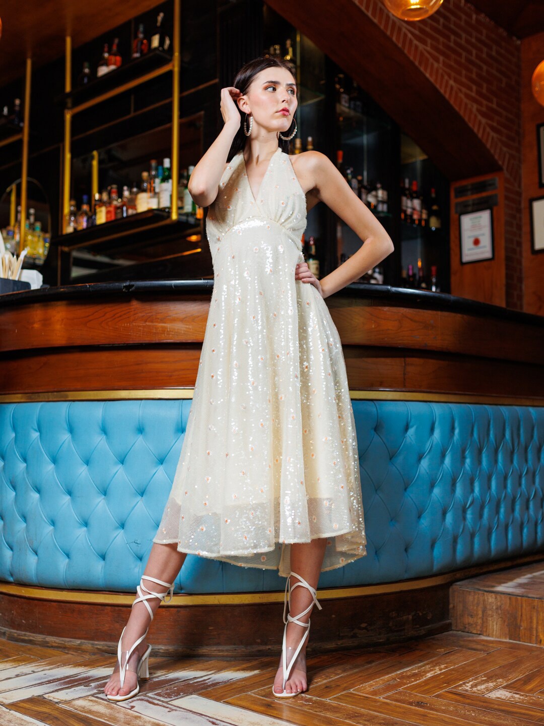 

Stylecast X Hersheinbox V Neck Gathered Net A Line Dress, White