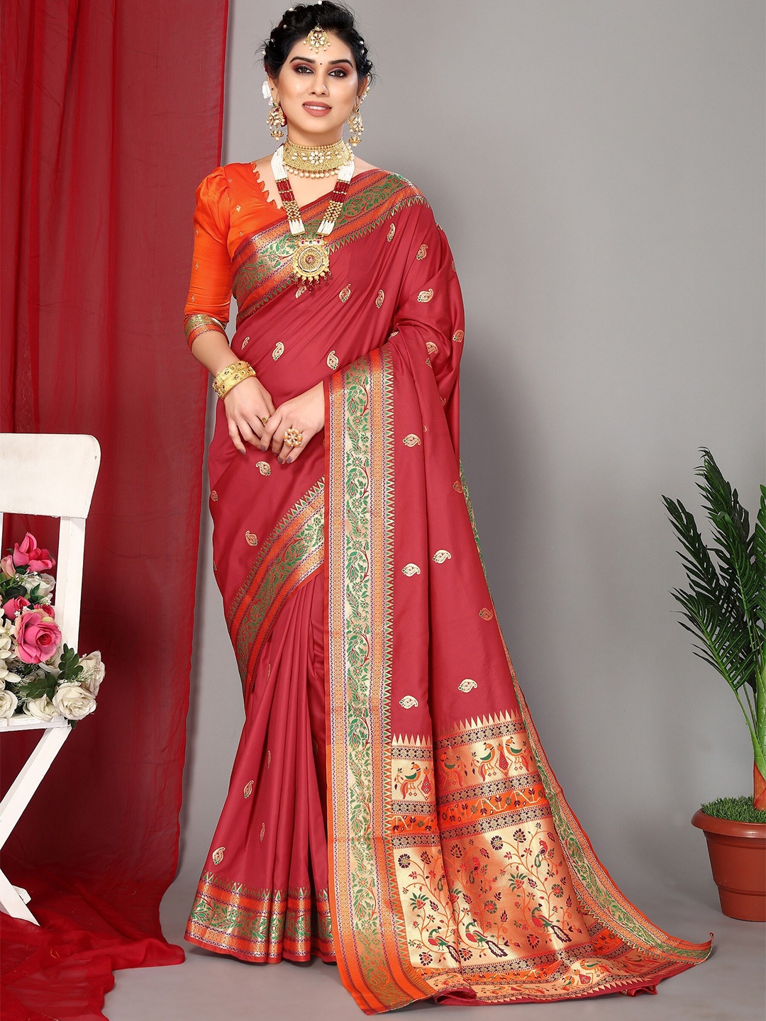 

DRESSTIVE Ethnic Motifs Woven Design Zari Saree, Rust