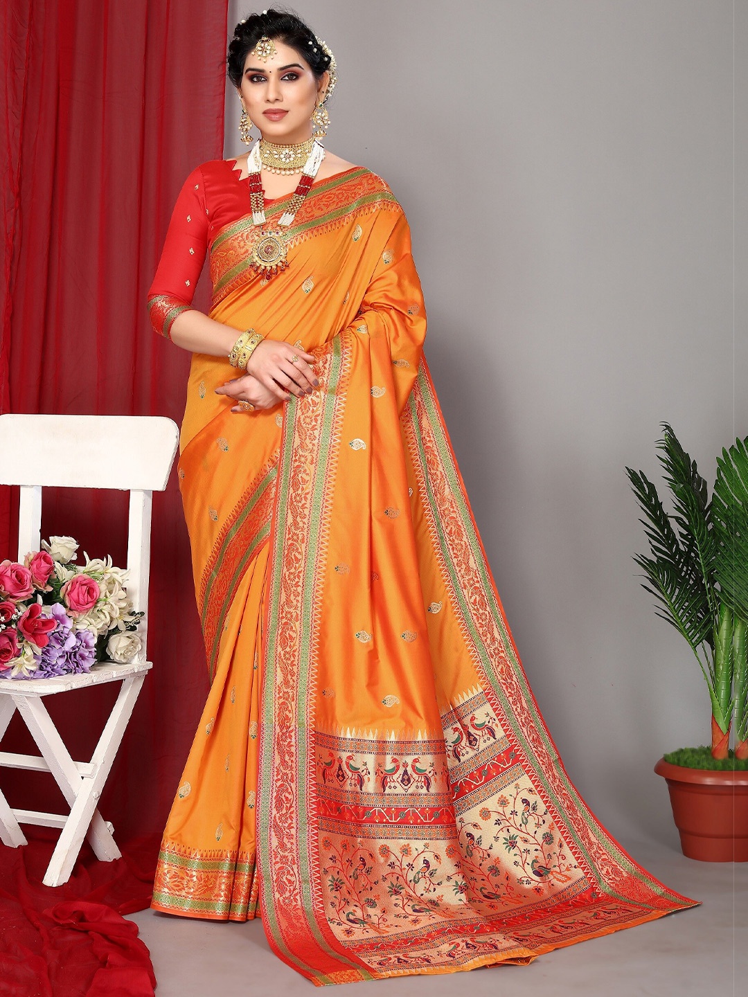 

DRESSTIVE Ethnic Motifs Woven Design Zari Saree, Orange