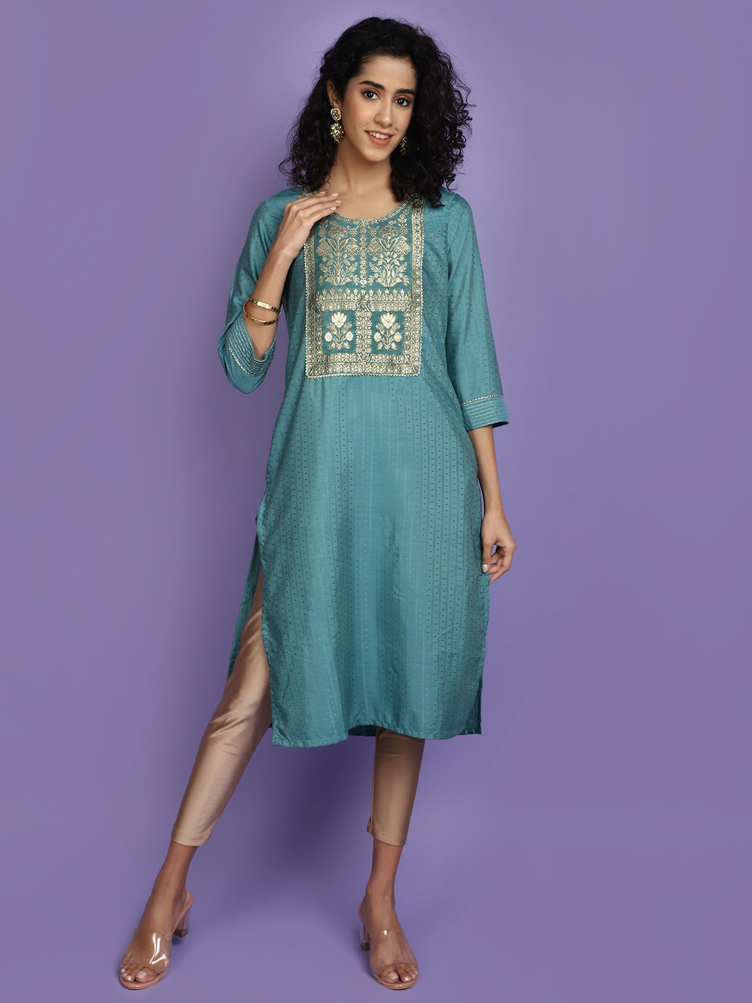 

V-Mart Blue Geometric Cotton A-Line Panelled Kurta