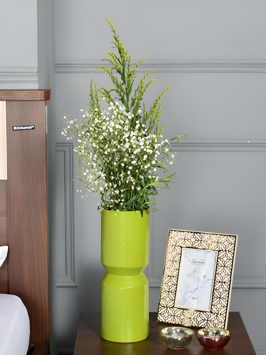 

Athome by Nilkamal Green Hourglass Shape Metal Table Vase