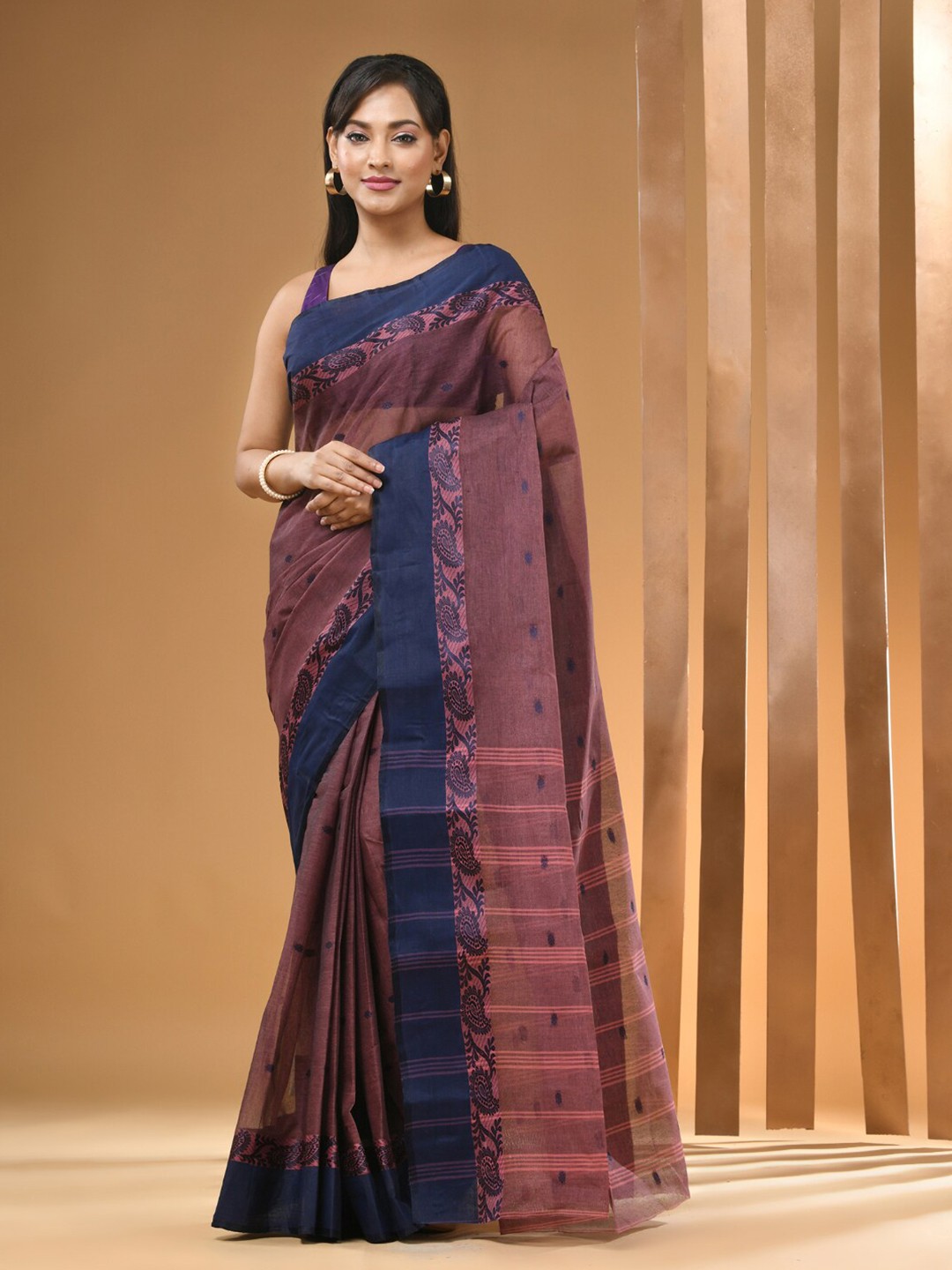 

Arhi Ethnic Woven Design Pure Cotton Taant Saree, Brown