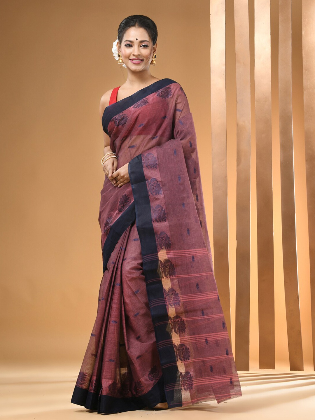 

Arhi Floral Woven Design Pure Cotton Tant Saree, Purple