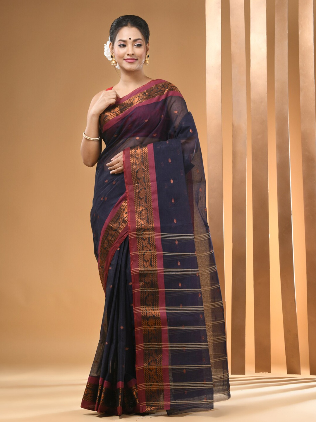 

Arhi Ethnic Woven Design Pure Cotton Taant Saree, Blue