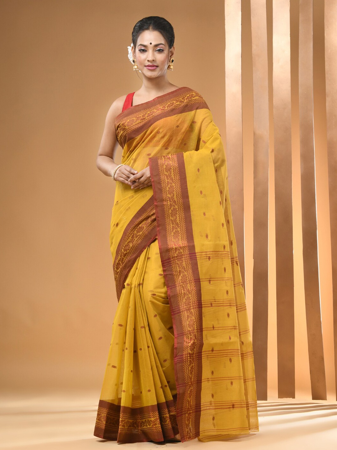 

Arhi Ethnic Woven Design Pure Cotton Tant Saree, Mustard