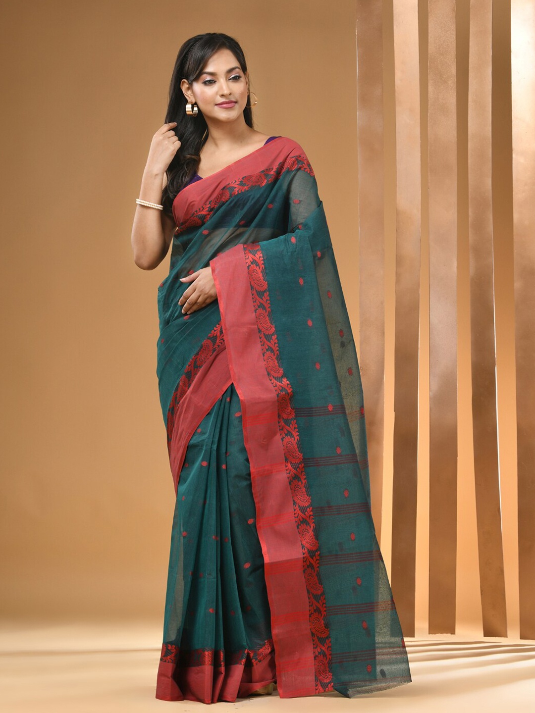 

Arhi Ethnic Motifs Woven Design Pure Cotton Taant Saree, Teal