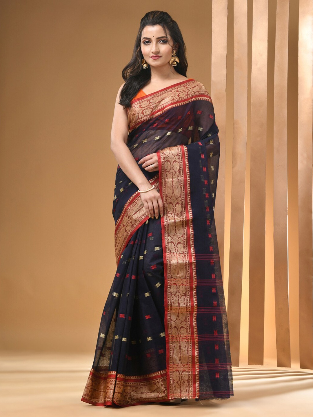 

Arhi Ethnic Woven Design Pure Cotton Taant Saree, Navy blue