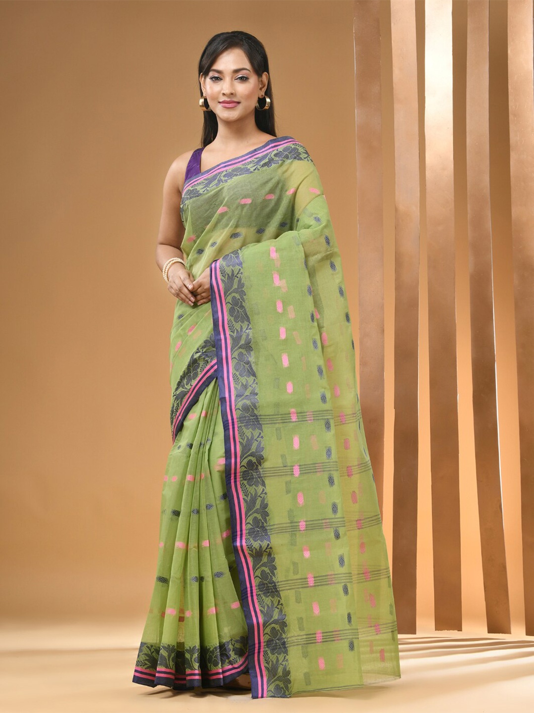 

Arhi Ethnic Motifs Woven Design Pure Cotton Taant Saree, Green