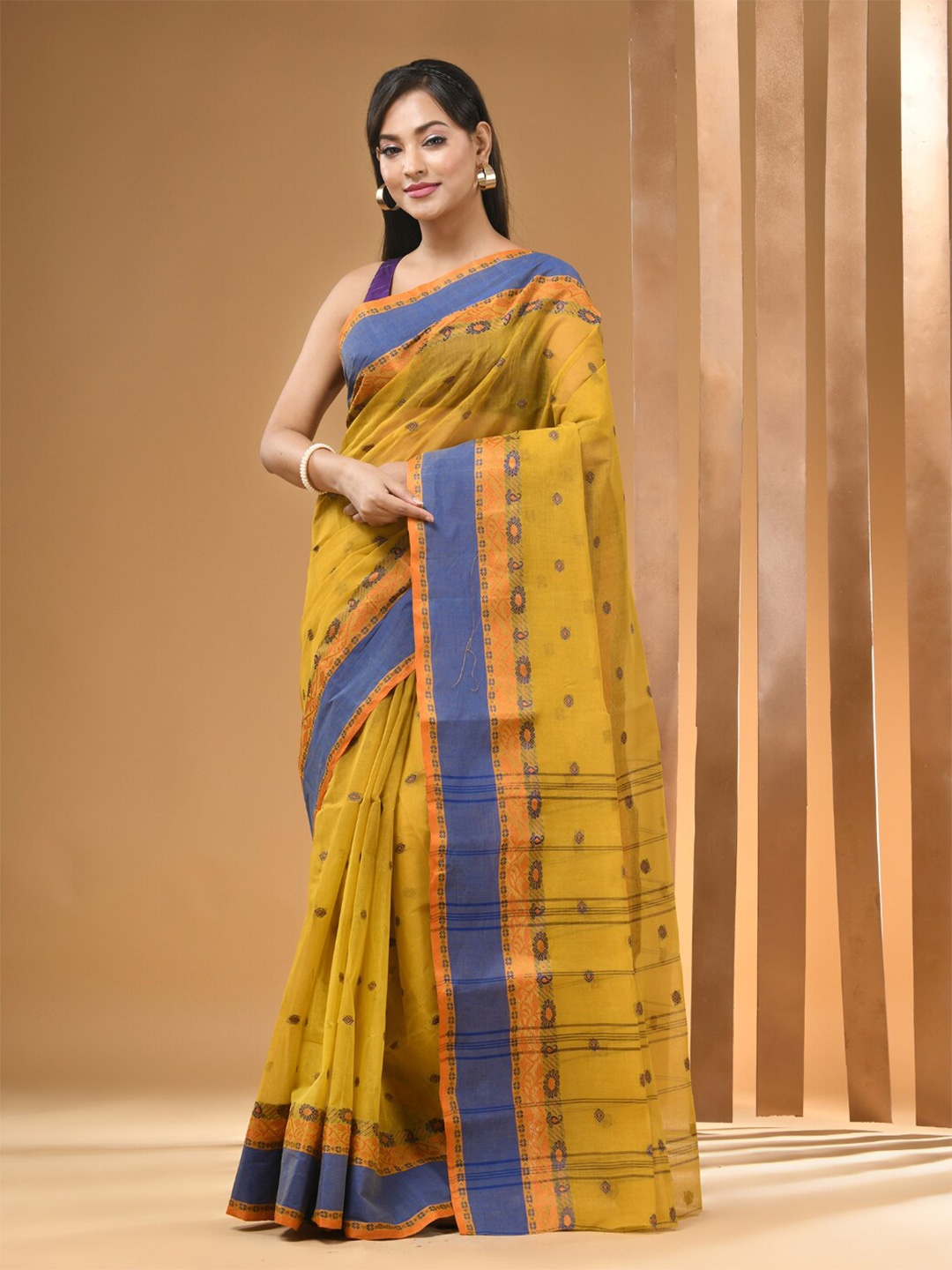 

Arhi Ethnic Motifs Woven Design Pure Cotton Taant Saree, Yellow