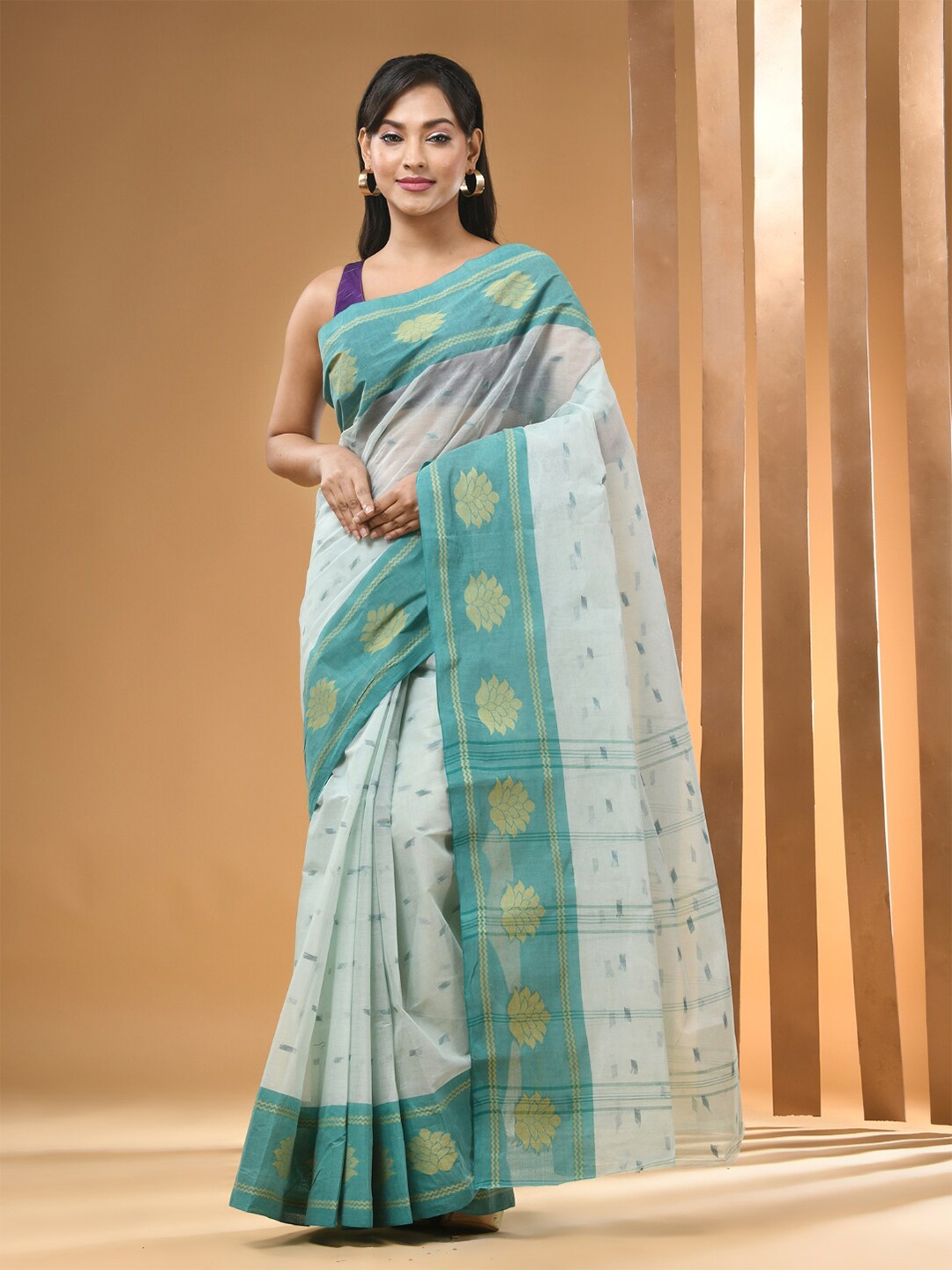 

Arhi Ethnic Motifs Woven Design Pure Cotton Taant Saree, Green