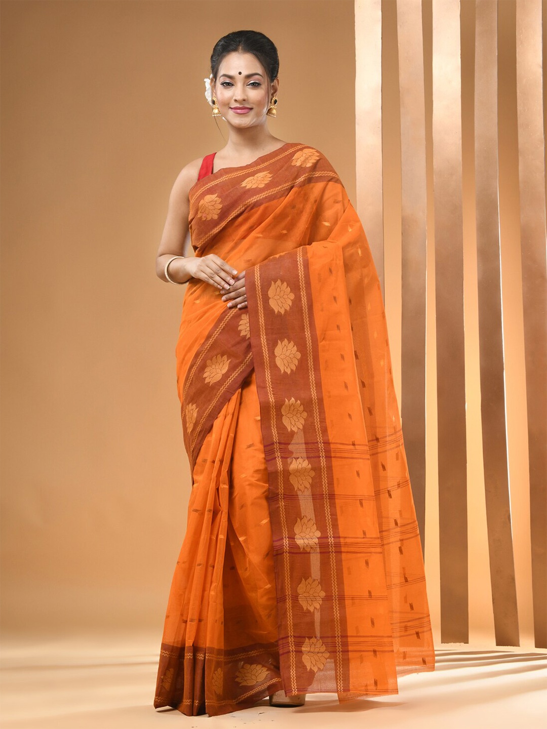 

Arhi Ethnic Woven Design Pure Cotton Taant Saree, Khaki