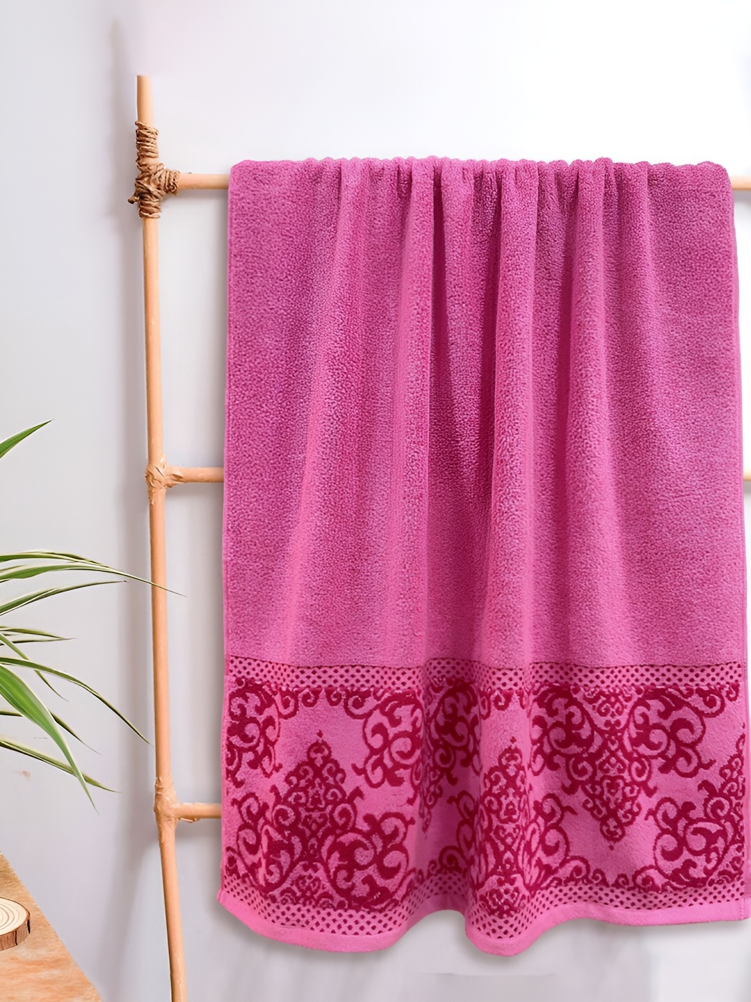 

Sassoon Wedelia Pink Printed Cotton Bath Towel