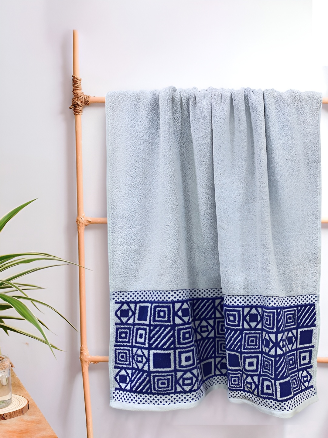 

Sassoon Wedelia Turquoise Blue Printed Cotton Bath Towel