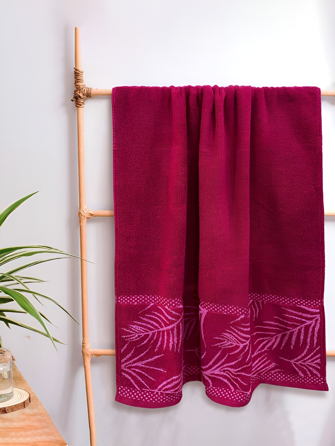 

Sassoon Wedelia Pink Printed Cotton Bath Towel