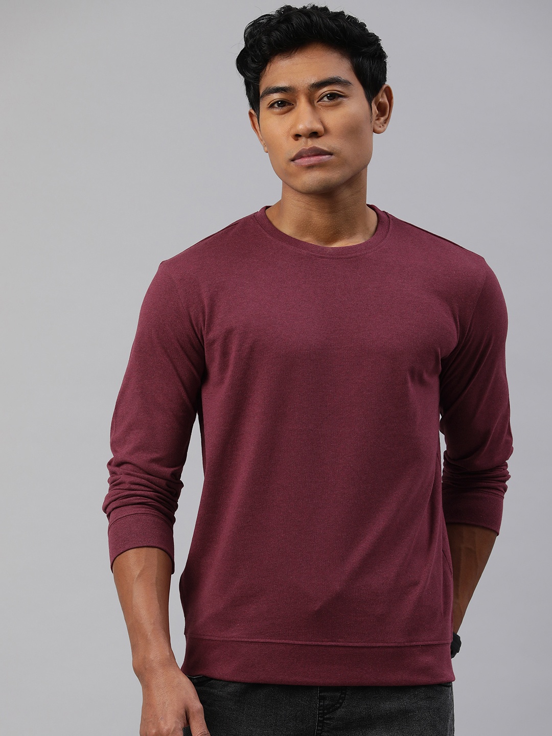 

Huetrap Men Solid Regular Fit Sweatshirt, Maroon