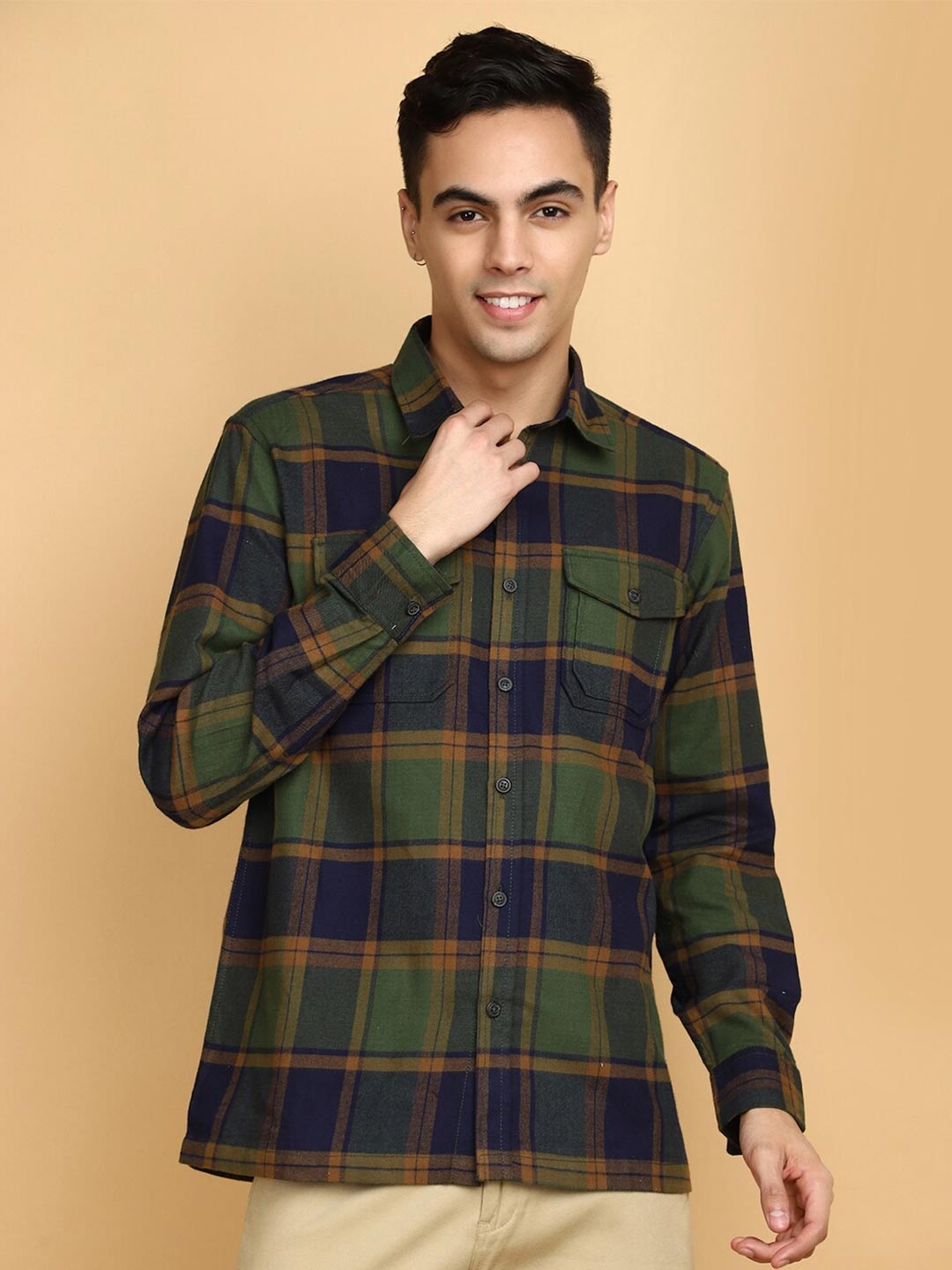 

V-Mart Tartan Checked Spread Collar Flap Pockets Slim Fit Casual Shirt, Green