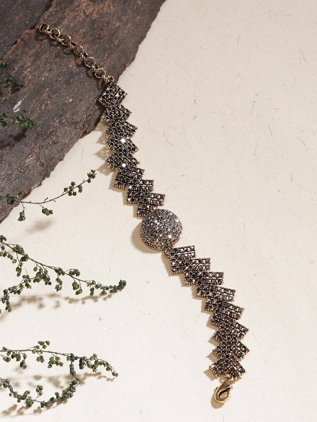 

Mali Fionna Stone Studded Chain Bracelet, Gold