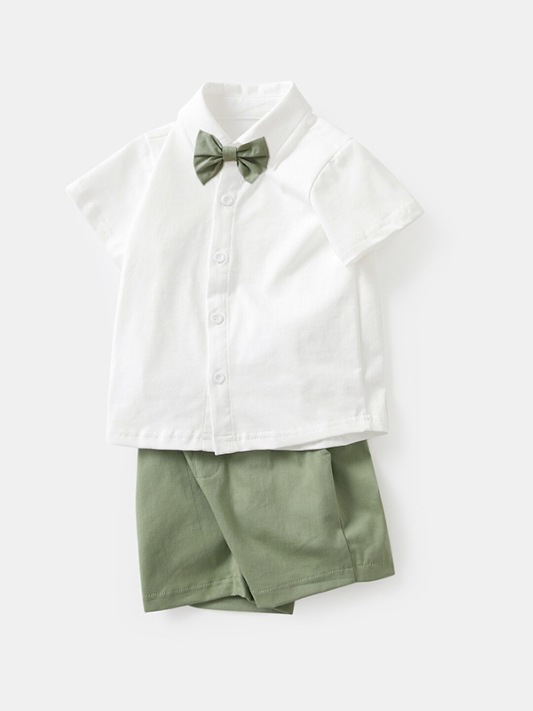 

StyleCast Girls White & Green Pure Cotton Shirt with Shorts