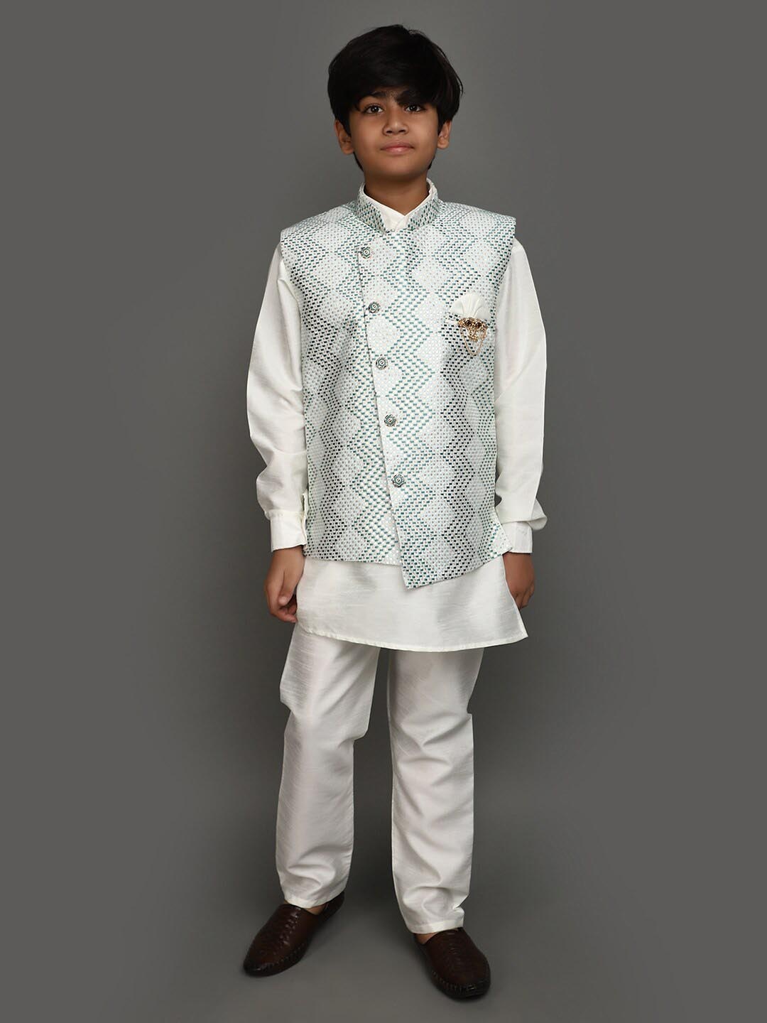 

V-Mart Boys Mandarin Collar Straight Kurta With Pyjama & Jacket, Blue