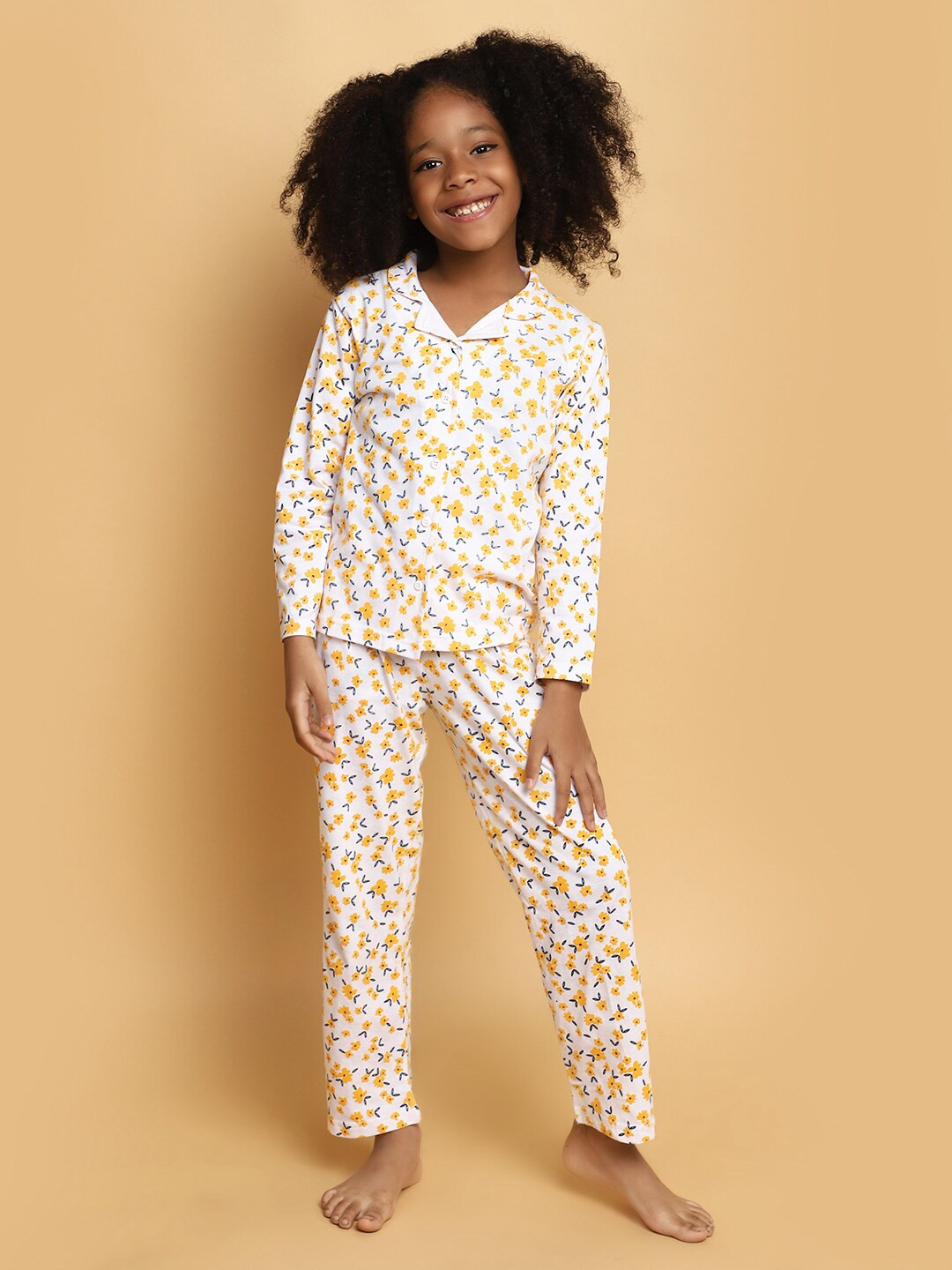 

V-Mart Girls Pure Cotton Printed Night suit, White