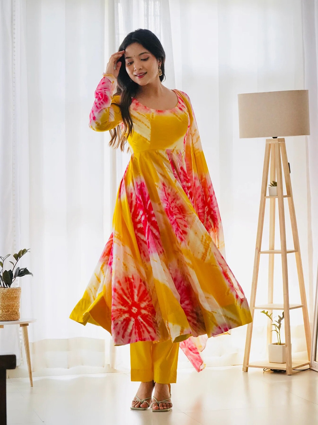 

Wedani Floral Dyed Georgette Kurta With Harem Pants & Dupatta, Yellow