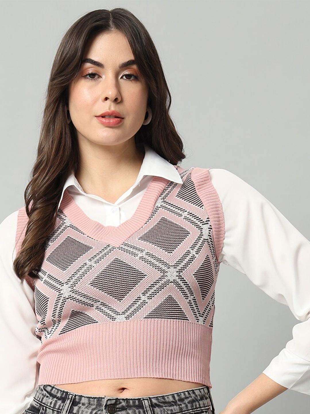 

BROOWL Geometric Self Design Crop Woollen Sweater Vest, Peach