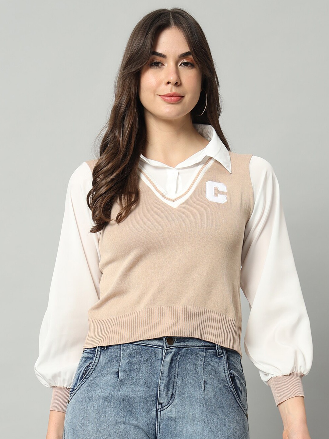 

BROOWL V-Neck Crop Woollen Sweater Vest, Beige