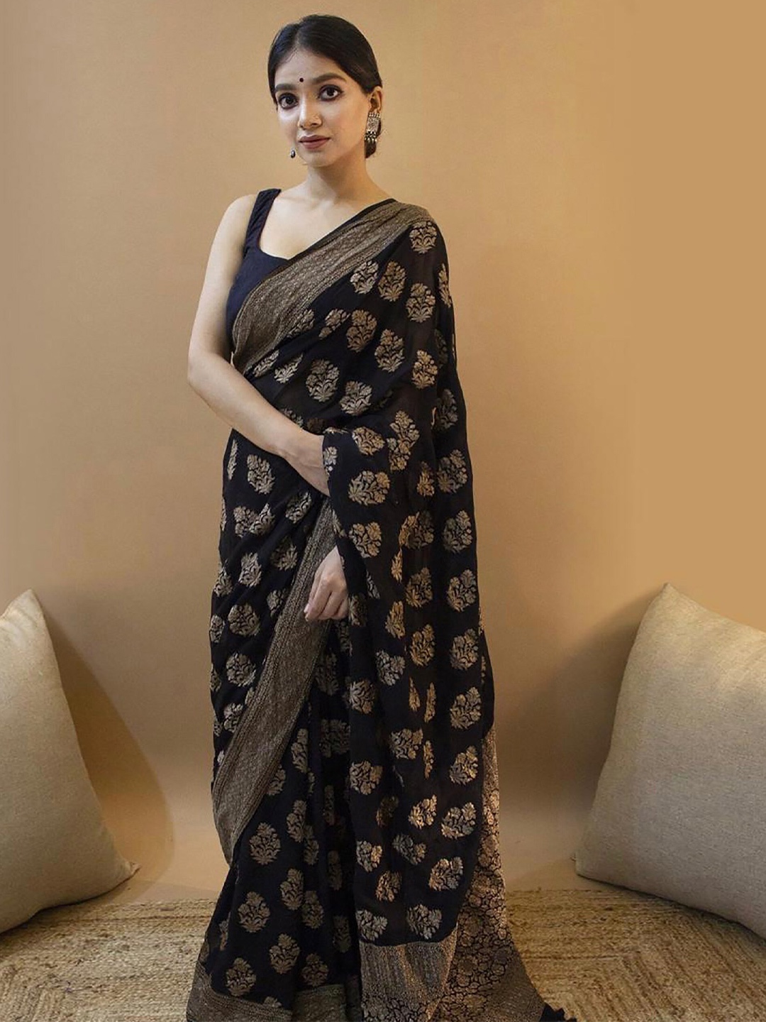 

KALINI Ethnic Motifs Woven Design Silk Cotton Banarasi Saree, Black