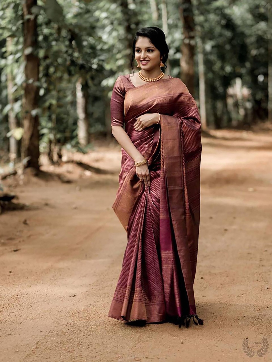 

KALINI Maroon and GoldToned Ethnic Woven Designer Cotton Silk Saree