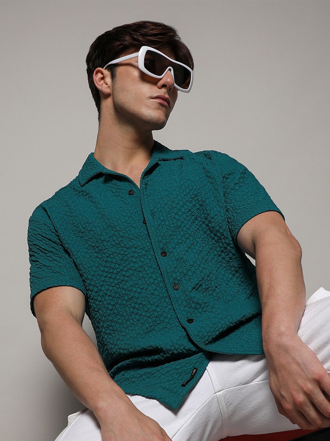 

Campus Sutra Teal Green Classic Spread Collar Popcorn Texture Shirt