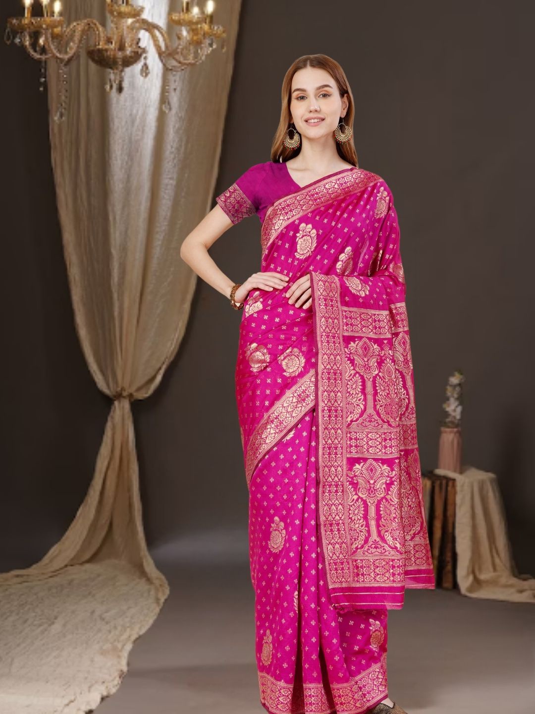 

MAGMINA Ethnic Motifs Woven Design Zari Kanjeevaram Saree, Pink