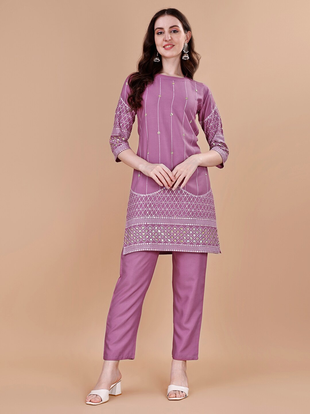 

KALINI Ethnic Motifs Sequinned Embroidered Regular Kurta with Trouser, Pink