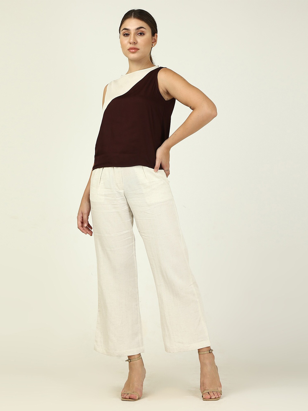 

Saltpetre Colorblocked Boat Neck Pure Cotton Top With Trouser, Coffee brown