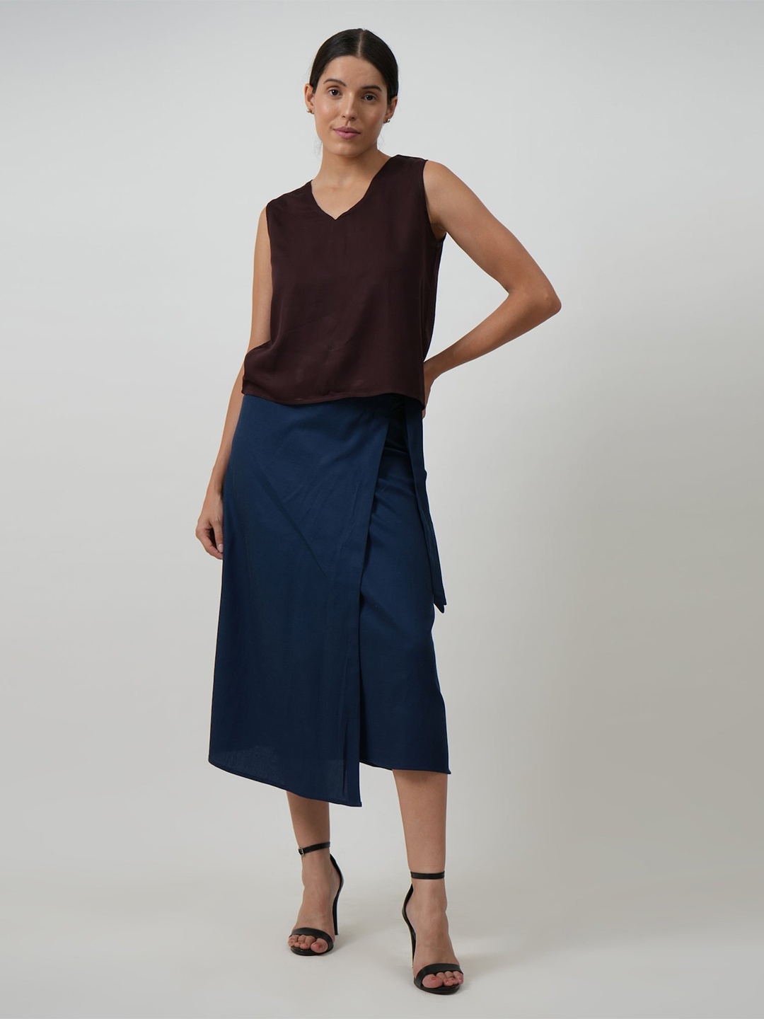 

Saltpetre Organic Cotton Top With Wrap Skirt, Coffee brown